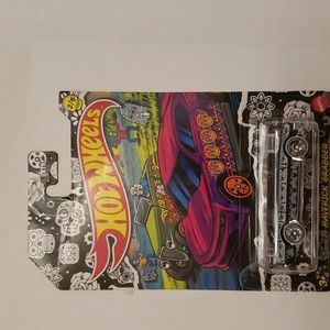Hot Wheels - Halloween Day Of The Dead - ‘71 Maverick Grabber #2/5